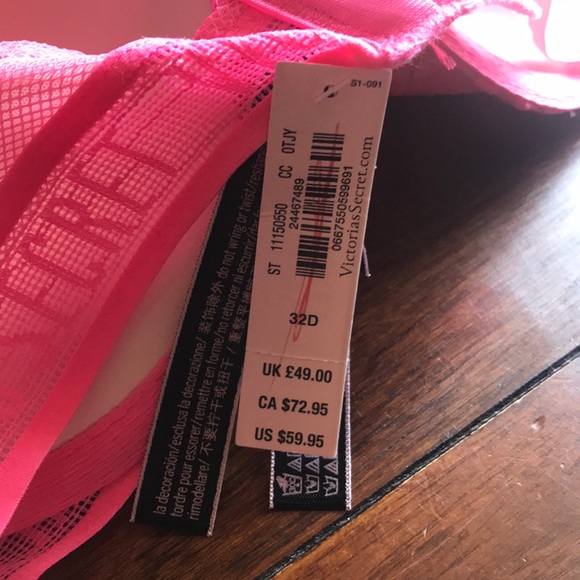 Very sexy bright pink VS push up bra!!! - Picture 3 of 4